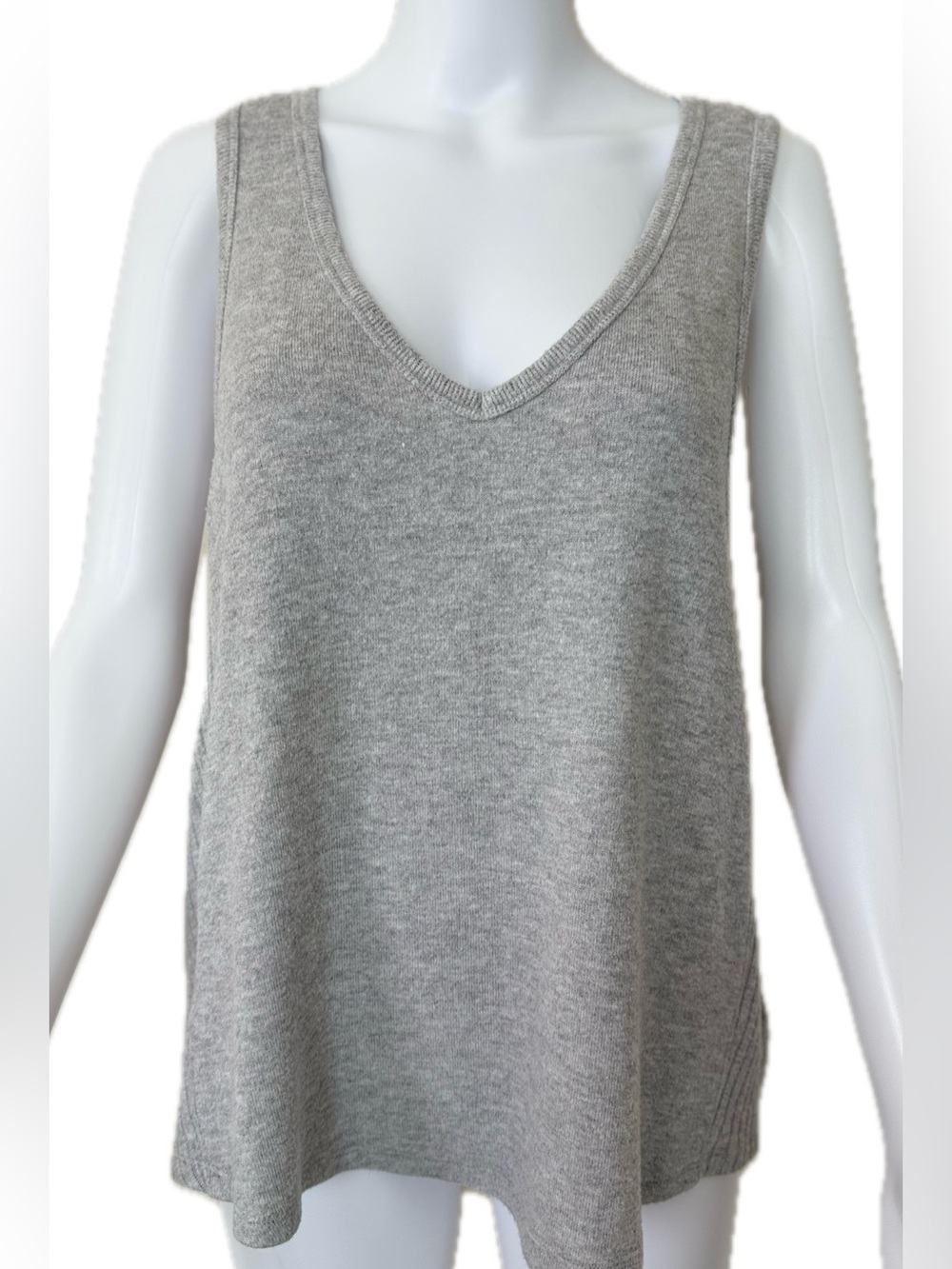 Lucky Brand Grey V-Neck Knit Tank Top